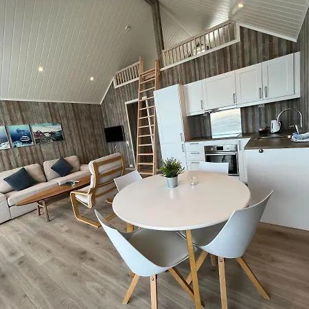 Resort Norsk Havbrukssenter - Rorbuer 3*