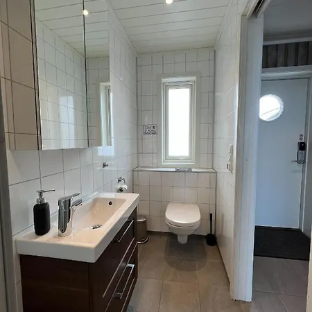 Toft Bryggehotell אתר נופש 3*