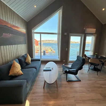 Norsk Havbrukssenter - Rorbuer Resort 3*