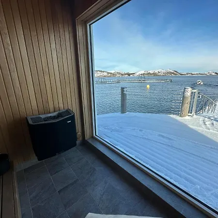 Resort Norsk Havbrukssenter - Rorbuer