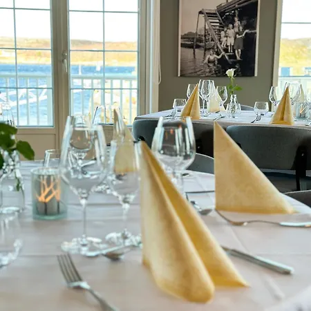 Norsk Havbrukssenter - Rorbuer Resort 3*