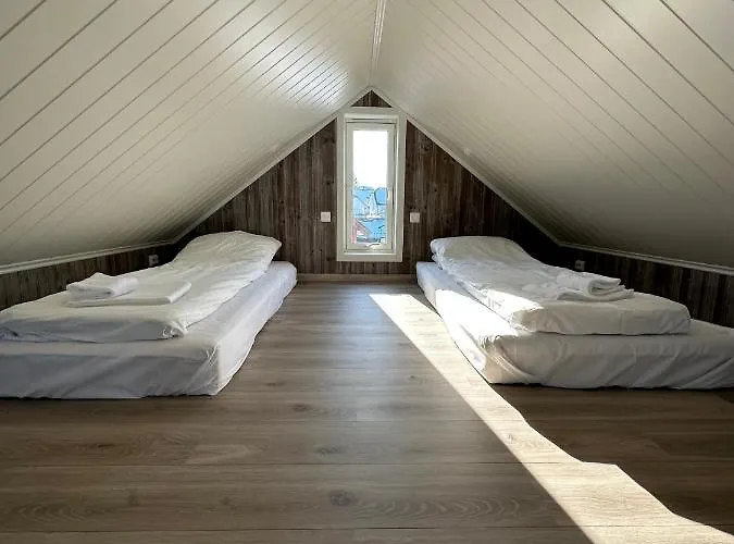 Semesteranläggning (resort) Norsk Havbrukssenter - Rorbuer 3*